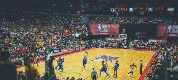 开云APP-威廉姆斯绝杀红牛二队，塞恩斯状态火热预示新赛季格局生变？