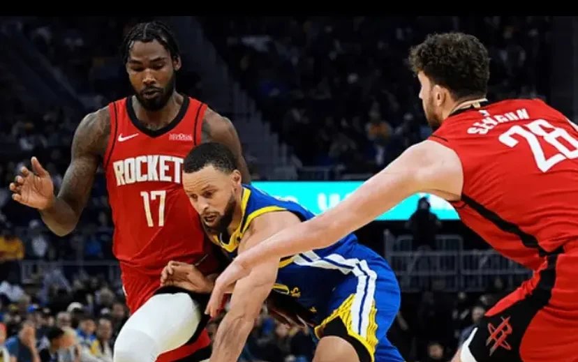 关于火箭队控卫与得分后卫默契配合，构成无解进攻的信息