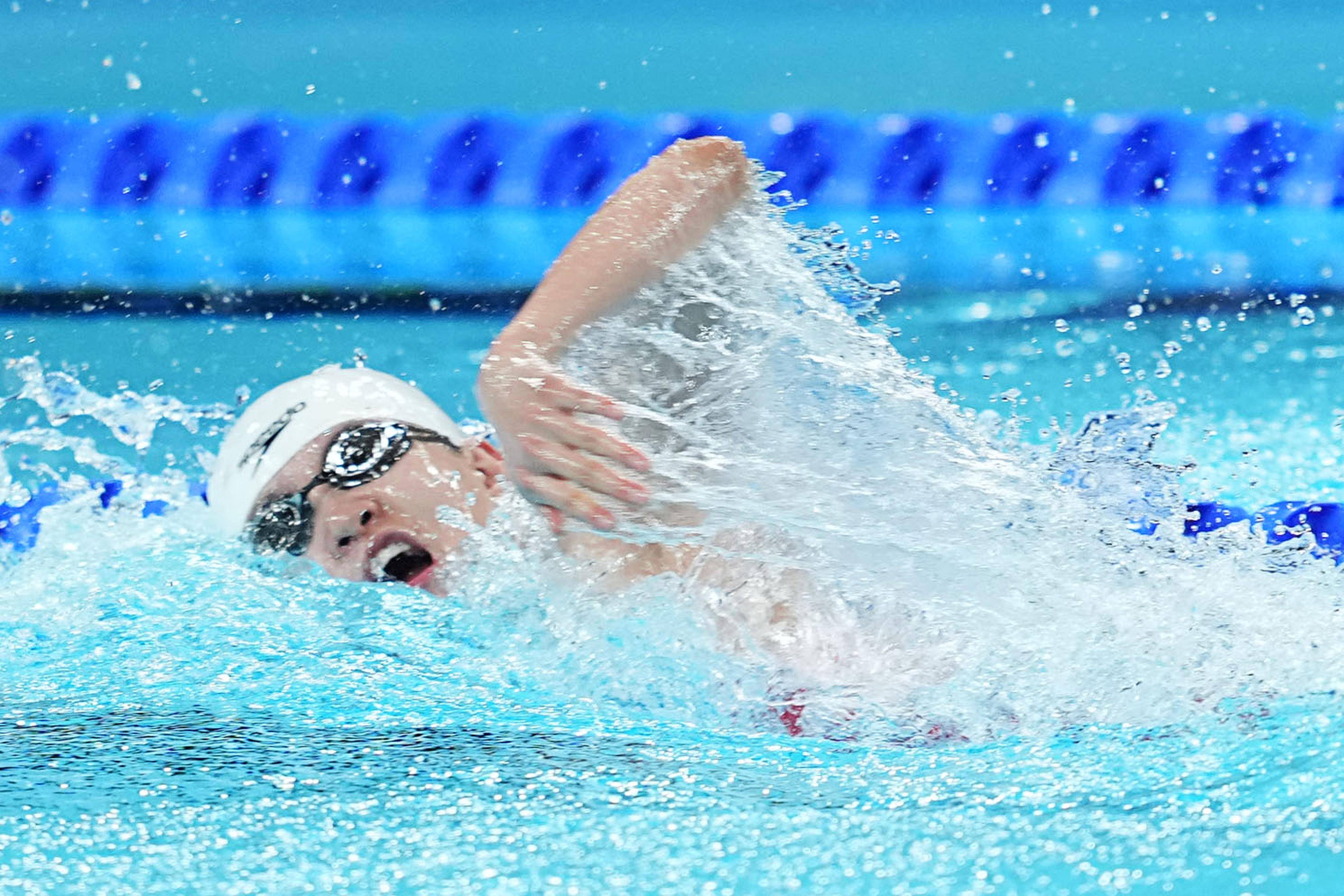 乌克兰选手突破难关，夺得游泳金牌