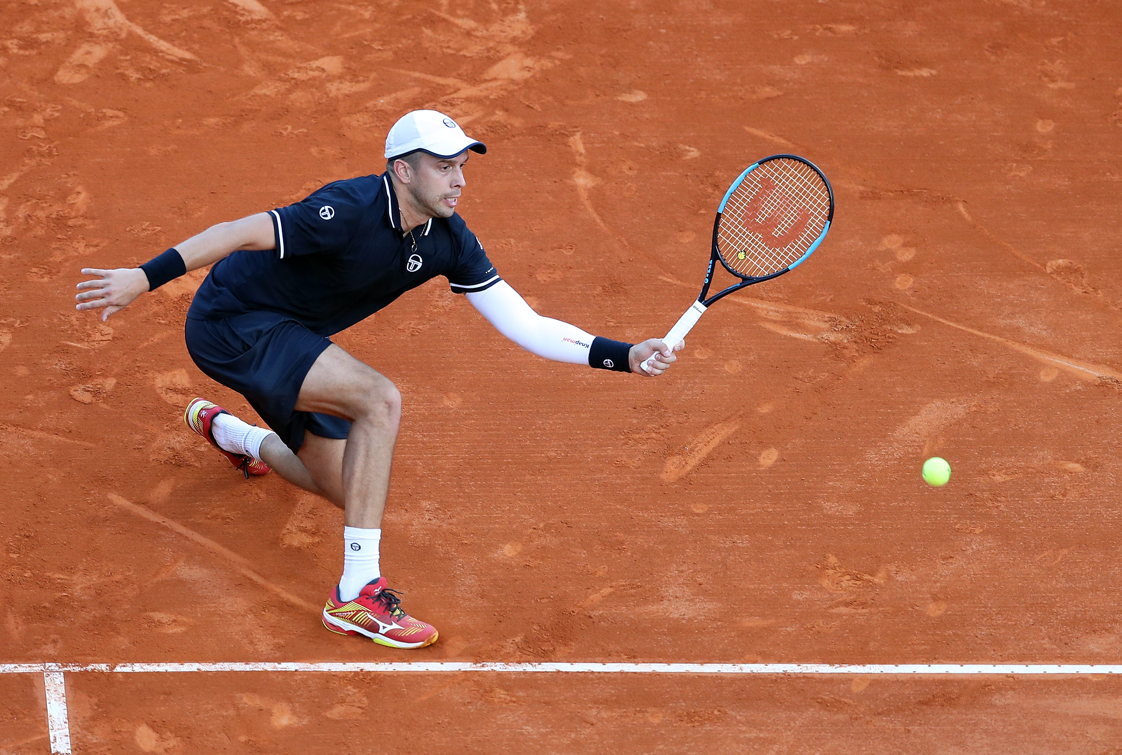 关于蒙特卡洛大师赛翻盘温网，兹维列夫统治全场的信息