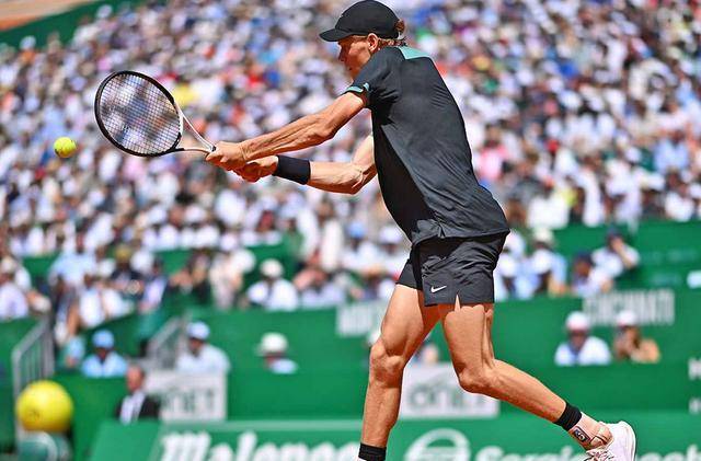 关于温网险胜蒙特卡洛大师赛，西西帕斯状态火热的信息